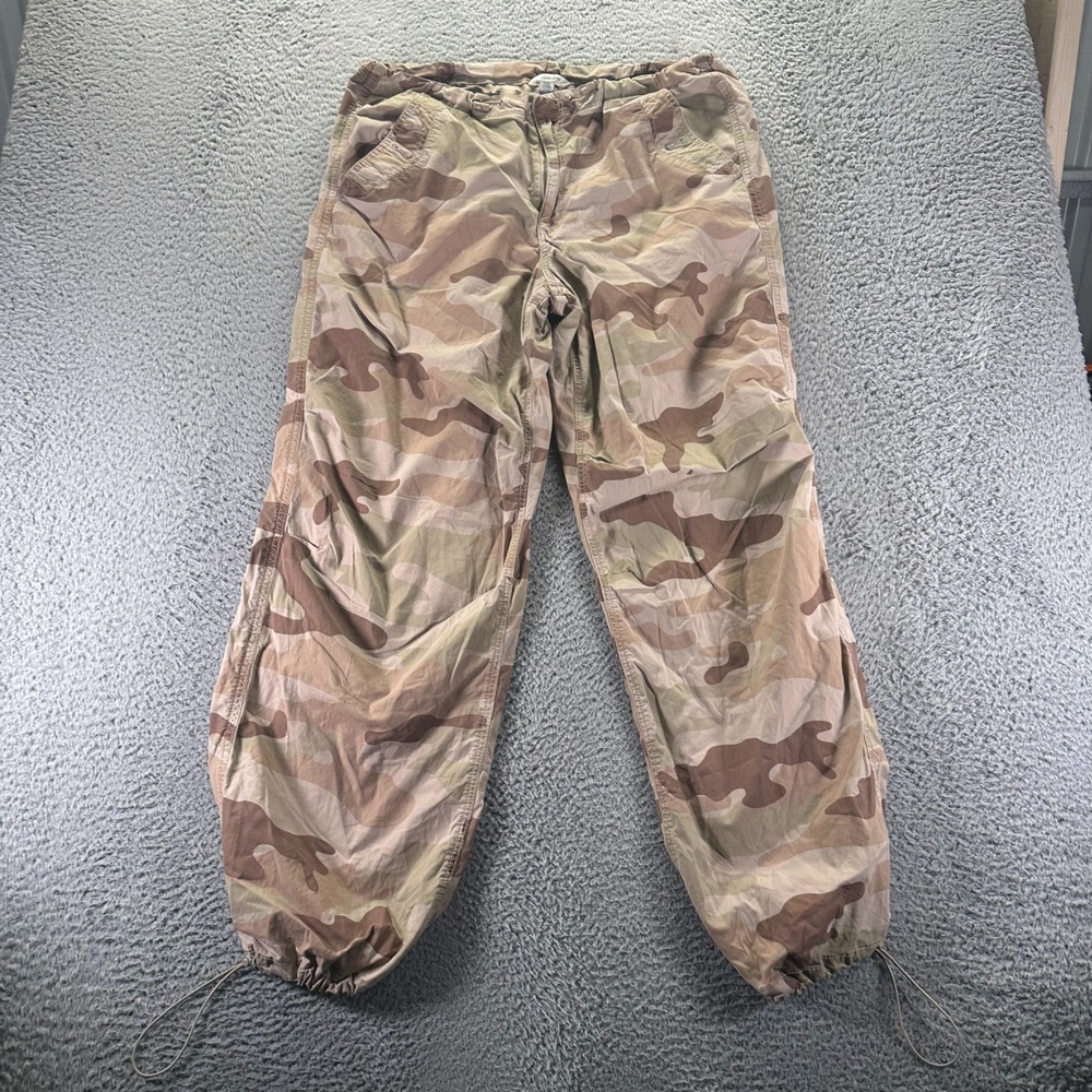 American Eagle Outfitters Pant Men's‎ L Brown Parachute Camouflage Windbreaker